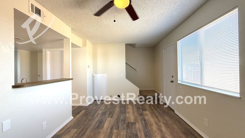 Spacious 3 Bed, 2 Bath Apple Valley Townhome!! property image