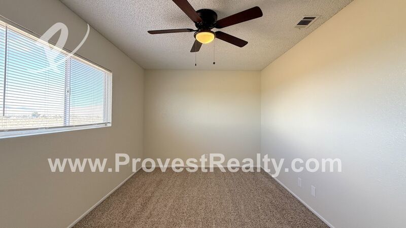 Spacious 3 Bed, 2 Bath Apple Valley Townhome!! property image
