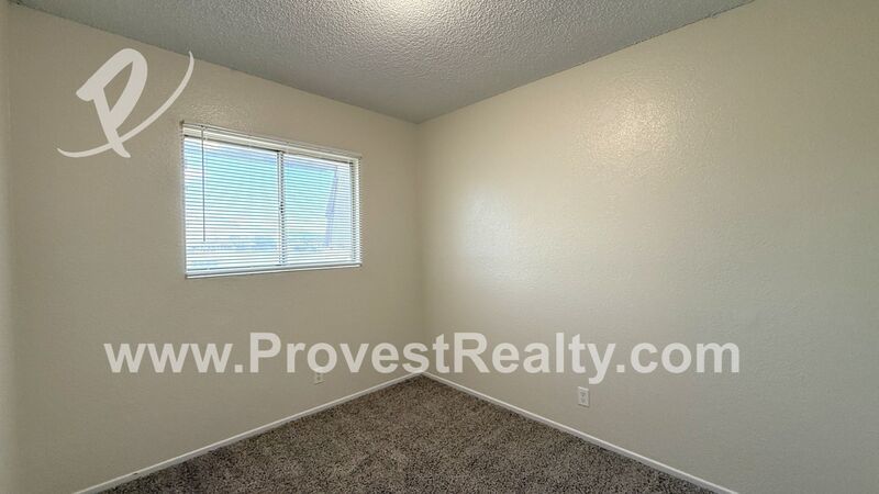 Spacious 3 Bed, 2 Bath Apple Valley Townhome!! property image