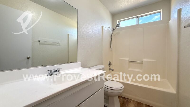 Spacious 3 Bed, 2 Bath Apple Valley Townhome!! property image