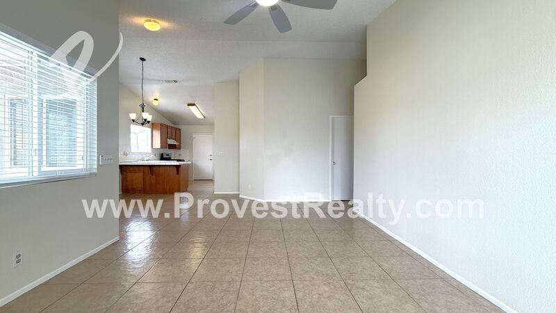 Charming 3 Bedroom, 2 Bathroom Hesperia Home!!! property image