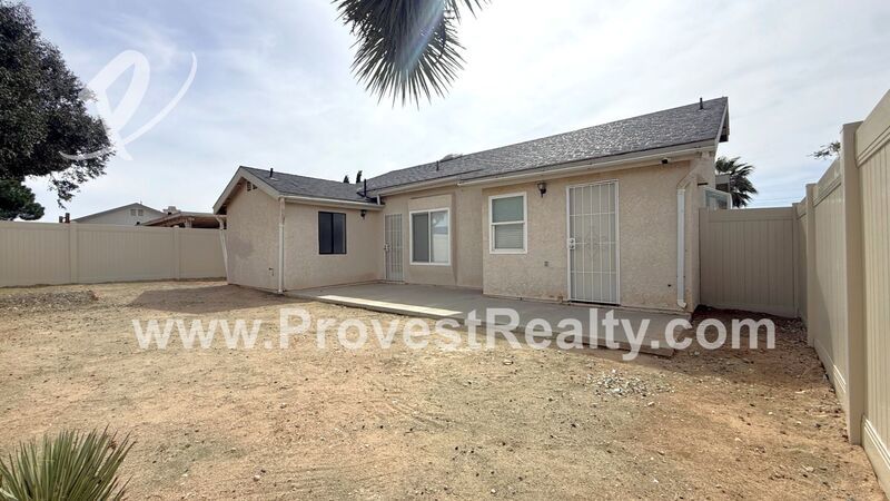 Charming 3 Bedroom, 2 Bathroom Hesperia Home!!! property image