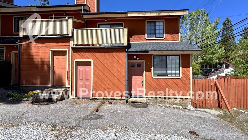 Charming 2 Bedroom, 1.5 Bath Wrightwood Apartment!! property image