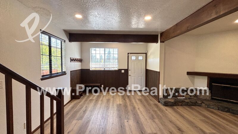 Charming 2 Bedroom, 1.5 Bath Wrightwood Apartment!! property image