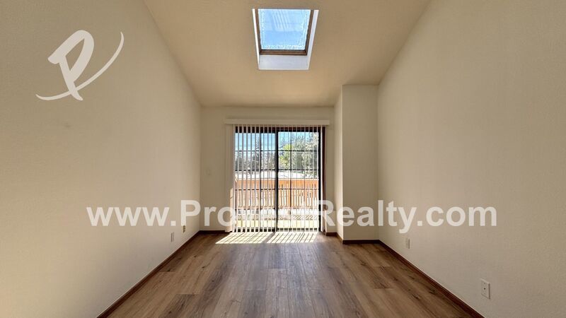 Charming 2 Bedroom, 1.5 Bath Wrightwood Apartment!! property image