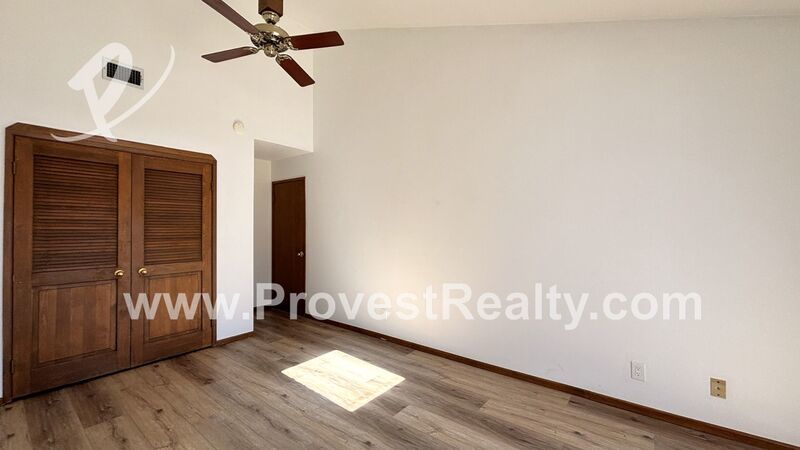 Charming 2 Bedroom, 1.5 Bath Wrightwood Apartment!! property image