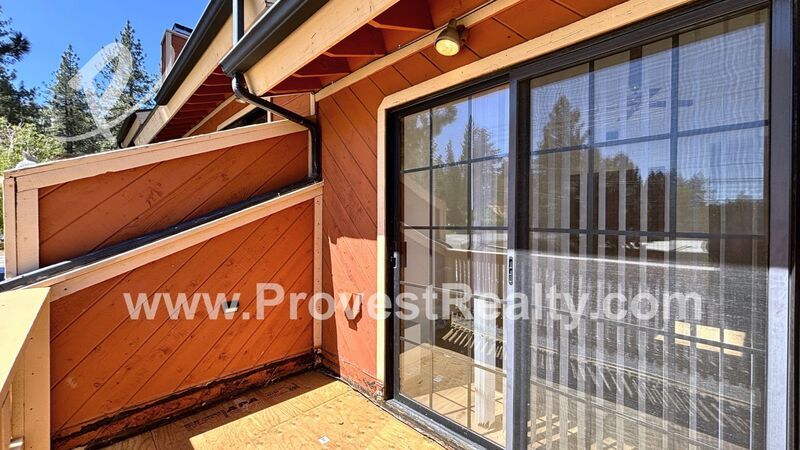 Charming 2 Bedroom, 1.5 Bath Wrightwood Apartment!! property image