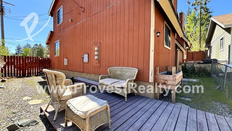 Charming 2 Bedroom, 1.5 Bath Wrightwood Apartment!! property image