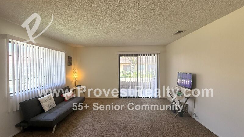 Beautiful 2 Bedroom, 1.5 Bathroom Home in Jess Ranch 55+ Senior Community! property image
