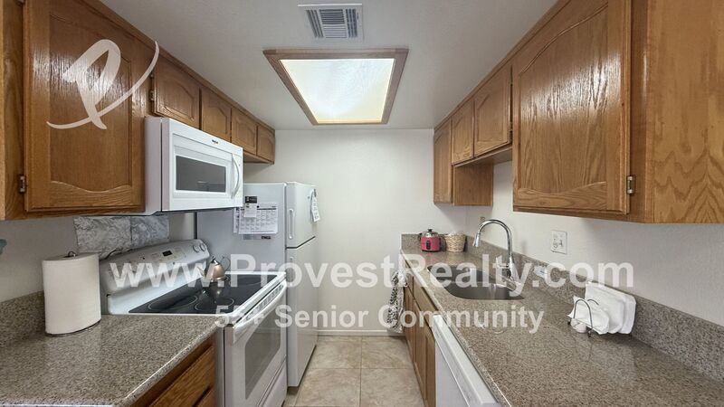 Beautiful 2 Bedroom, 1.5 Bathroom Home in Jess Ranch 55+ Senior Community! property image