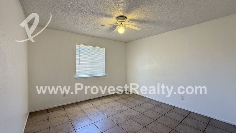 Cozy 2 Bed, 1 Bath Apple Valley Apartment! property image
