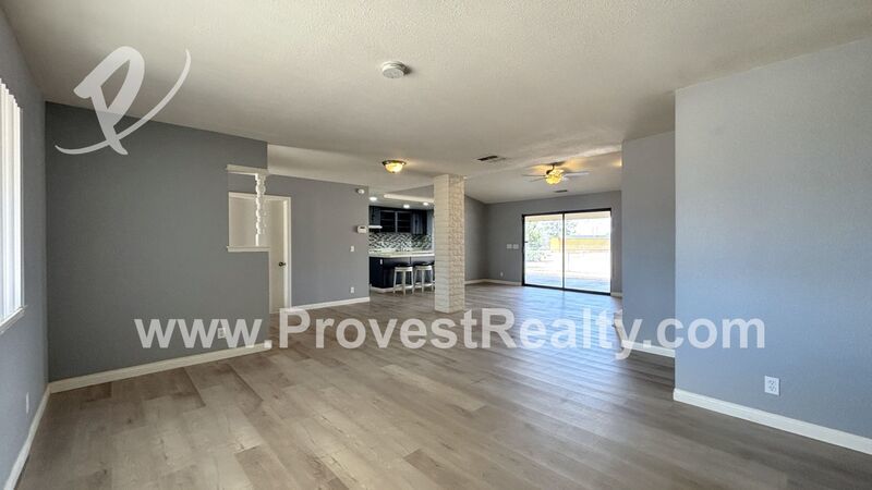 Charming 3 Bed, 2 Bath Apple Valley Home w/ Bonus Room!! property image
