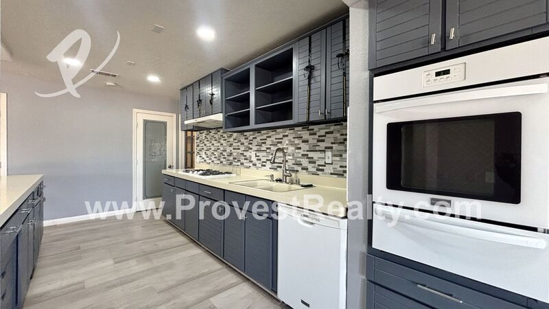 Charming 3 Bed, 2 Bath Apple Valley Home w/ Bonus Room!! property image