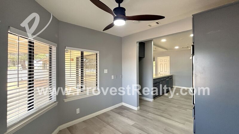 Charming 3 Bed, 2 Bath Apple Valley Home w/ Bonus Room!! property image