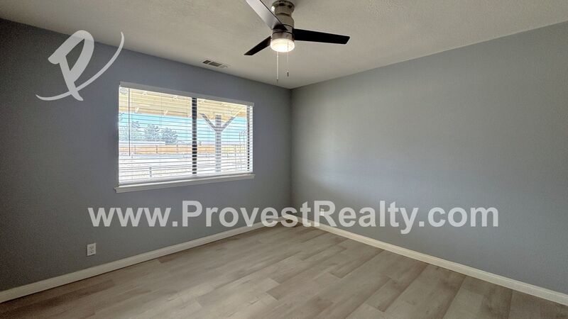 Charming 3 Bed, 2 Bath Apple Valley Home w/ Bonus Room!! property image