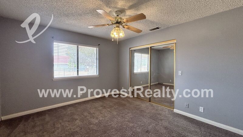 Charming 3 Bed, 2 Bath Apple Valley Home w/ Bonus Room!! property image