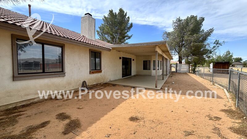 Charming 3 Bed, 2 Bath Apple Valley Home w/ Bonus Room!! property image