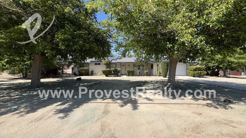 Beautiful 3 Bedroom, 2 Bathroom Hesperia Home with Solar Included!! property image
