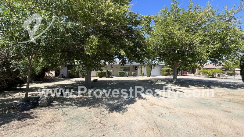 Beautiful 3 Bedroom, 2 Bathroom Hesperia Home with Solar Included!! property image