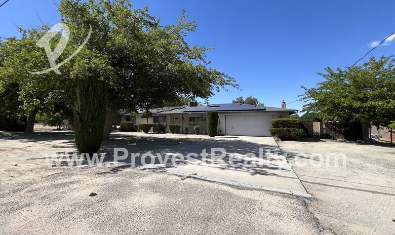 Beautiful 3 Bedroom, 2 Bathroom Hesperia Home with Solar Included!! property image
