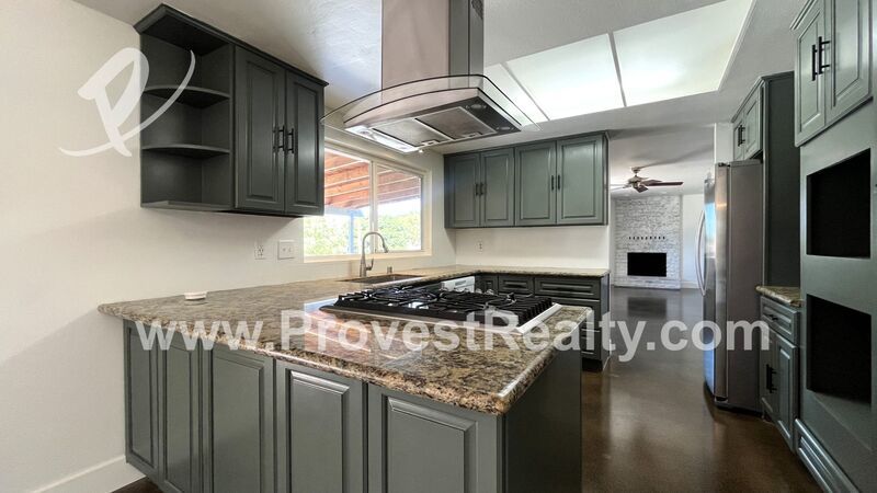 Beautiful 3 Bedroom, 2 Bathroom Hesperia Home with Solar Included!! property image