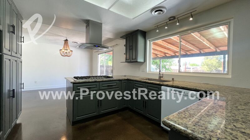Beautiful 3 Bedroom, 2 Bathroom Hesperia Home with Solar Included!! property image
