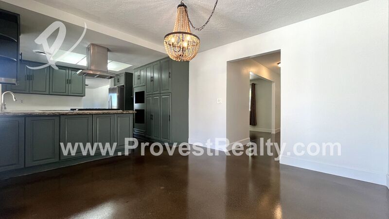 Beautiful 3 Bedroom, 2 Bathroom Hesperia Home with Solar Included!! property image