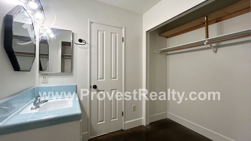 Beautiful 3 Bedroom, 2 Bathroom Hesperia Home with Solar Included!! property image