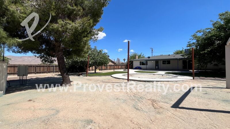 Beautiful 3 Bedroom, 2 Bathroom Hesperia Home with Solar Included!! property image
