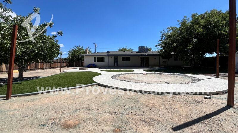 Beautiful 3 Bedroom, 2 Bathroom Hesperia Home with Solar Included!! property image