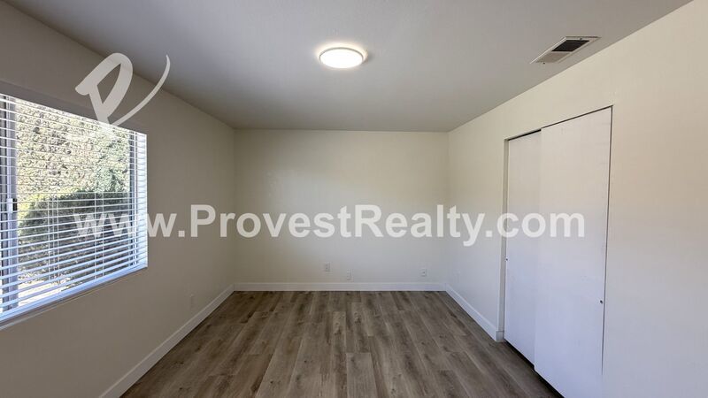 Well Maintained 2-bed, 1-bath Apartment in Apple Valley! property image
