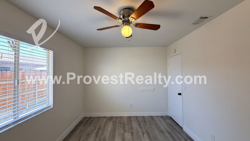Well Maintained 2-bed, 1-bath Apartment in Apple Valley! property image