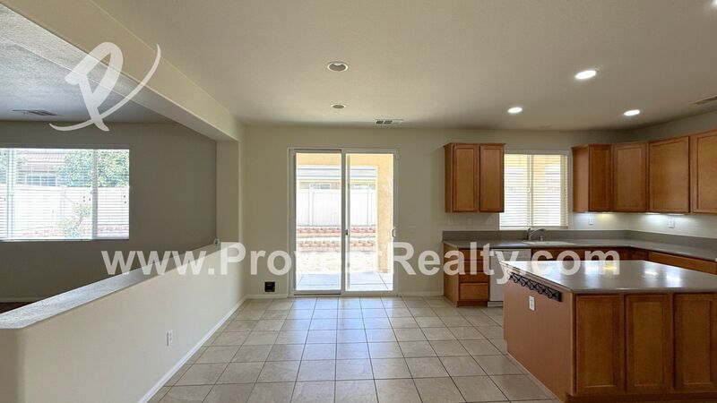 Beautiful 4 Bed, 2.5 Bath Victorville Home!!! property image