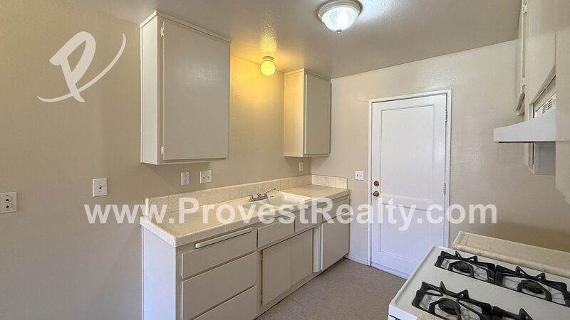 Cozy 2 Bed, 1 Bath Apple Valley Apartment! property image