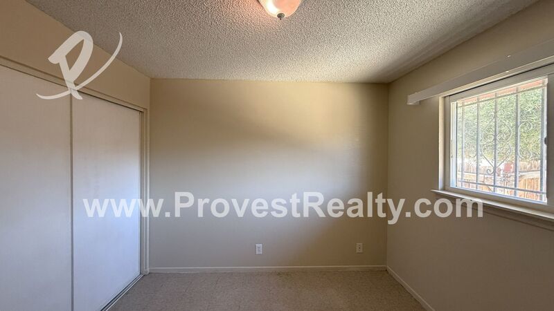 Cozy 2 Bed, 1 Bath Apple Valley Apartment! property image