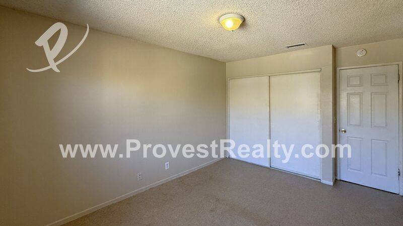 Cozy 2 Bed, 1 Bath Apple Valley Apartment! property image