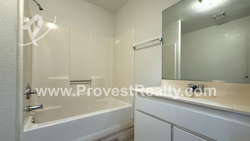Cozy 1 Bed, 1 Bath Apartment in Apple Valley!! property image