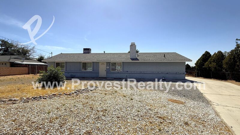 Enchanting 3 Bedroom, 1.5 Bathroom Apple Valley Home!! property image
