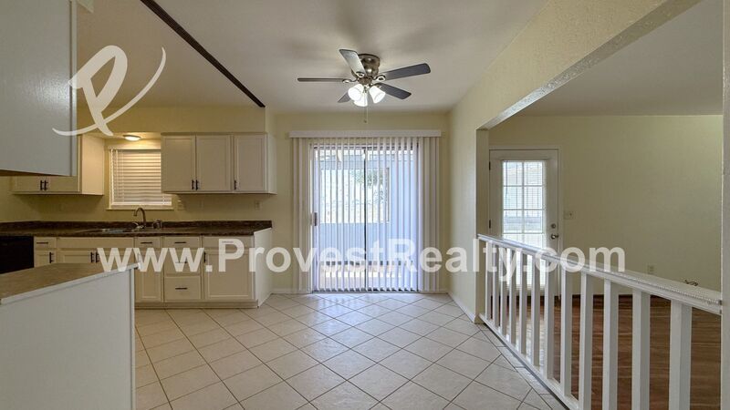 Enchanting 3 Bedroom, 1.5 Bathroom Apple Valley Home!! property image