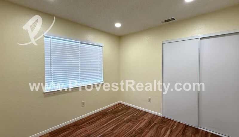 Enchanting 3 Bedroom, 1.5 Bathroom Apple Valley Home!! property image