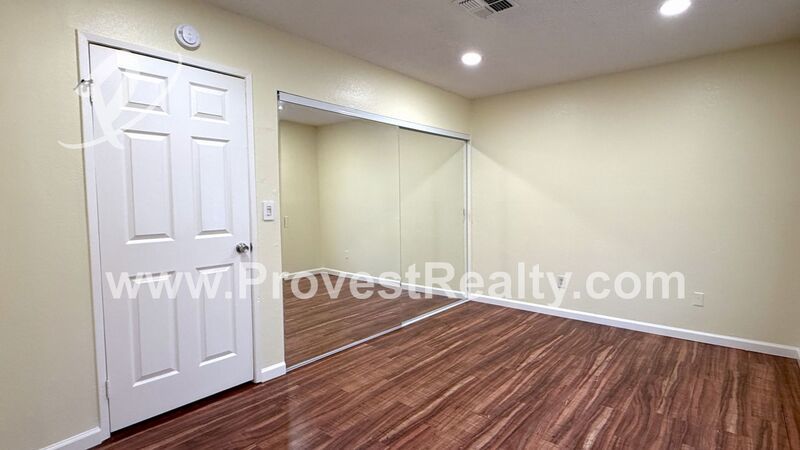 Enchanting 3 Bedroom, 1.5 Bathroom Apple Valley Home!! property image
