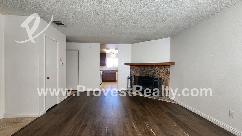 Charming 2 Bed, 2 Bath Apple Valley Apartment!!! property image