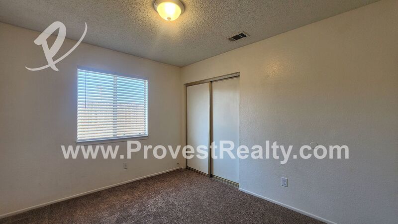 Charming 2 Bed, 2 Bath Apple Valley Apartment!!! property image