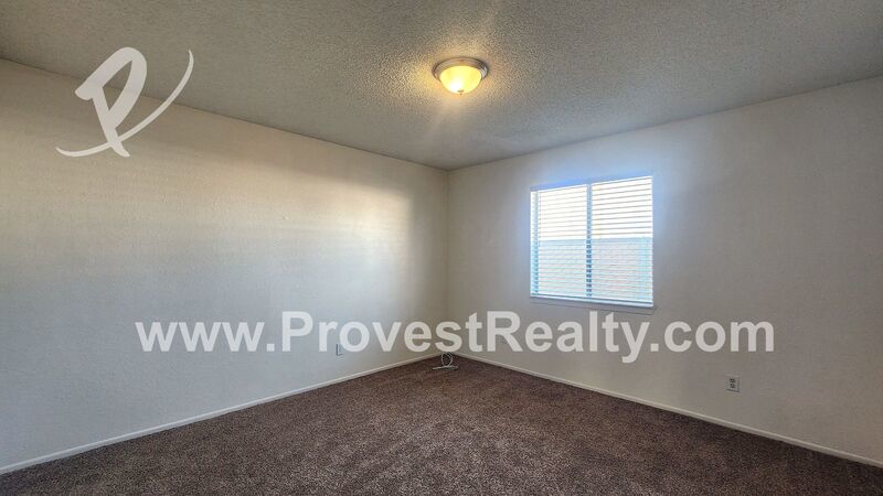 Charming 2 Bed, 2 Bath Apple Valley Apartment!!! property image