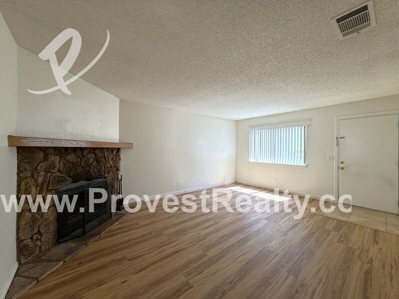 Cozy 2 Bed, 2 Bath Apple Valley Apartment!!! property image