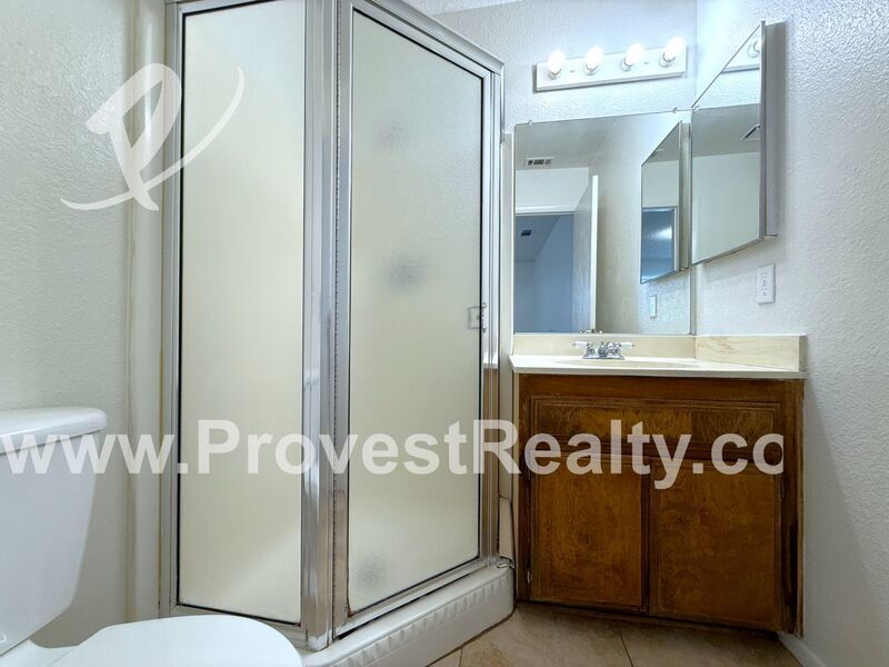 Cozy 2 Bed, 2 Bath Apple Valley Apartment!!! property image