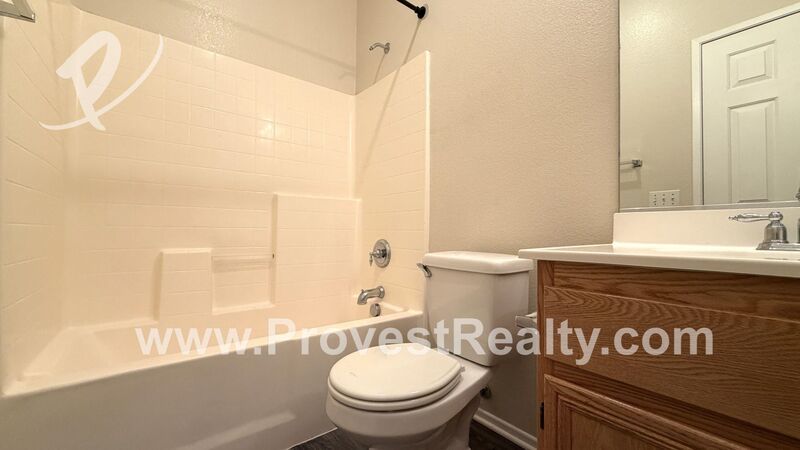 Stunning 5 Bedroom, 3 Bathroom, Single-Story Hesperia Home!! property image
