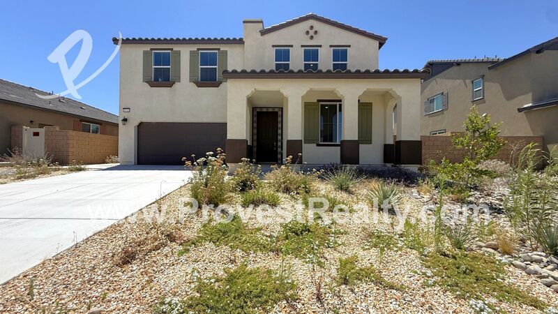 Stunning, New Build 4 Bed, 3 Bath Hesperia Home w SOLAR!!! property image