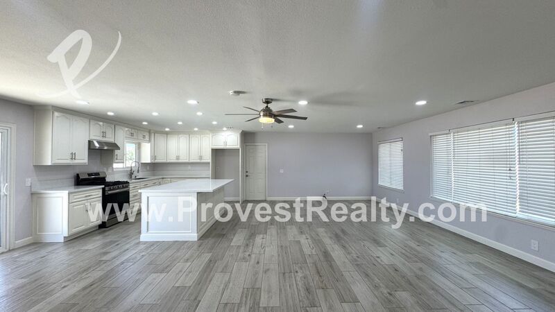 Beautiful 3 Bed 2 Bath Apple Valley Home! property image