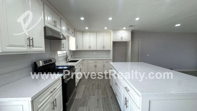 Beautiful 3 Bed 2 Bath Apple Valley Home! property image